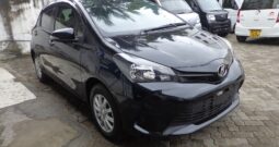 TOYOTA VITZ (8615)