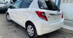 TOYOTA VITZ (4956)