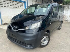 NISSAN VANETTE NV200 (0993)