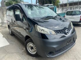 NISSAN VANETTE NV200 (0993)