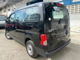 NISSAN VANETTE NV200 (0993)