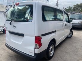 NISSAN VANETTE NV200 (3299)