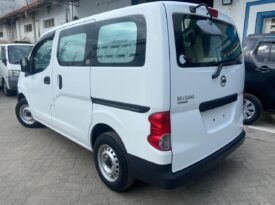 NISSAN VANETTE NV200 (3299)