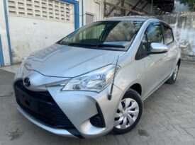 TOYOTA VITZ (3169)