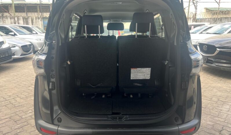 TOYOTA SIENTA-HYBRID (8501) full