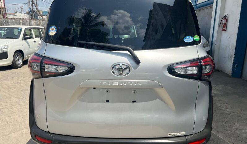 TOYOTA SIENTA (6516) full
