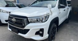 TOYOTA HILUX D/CABIN (1203)