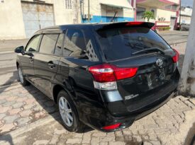 TOYOTA FIELDER (3740)