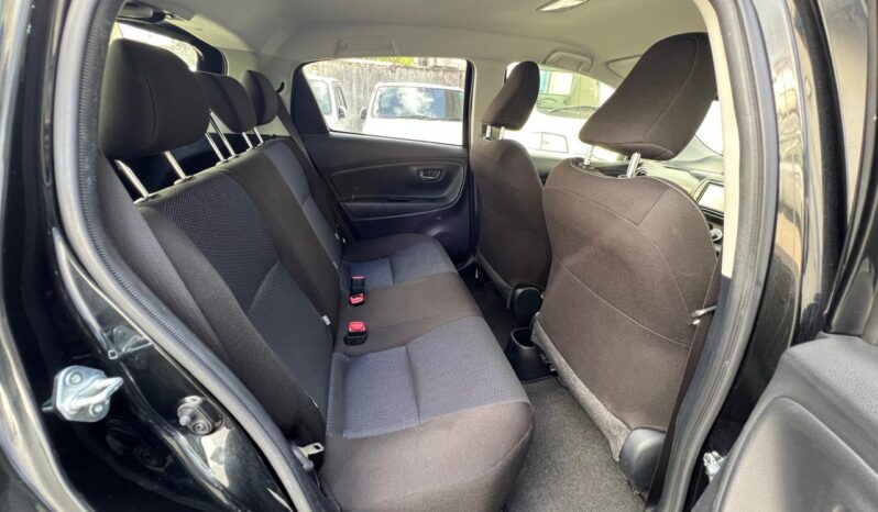 TOYOTA VITZ (7601) full