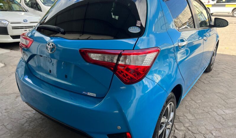 TOYOTA VITZ (4377) full