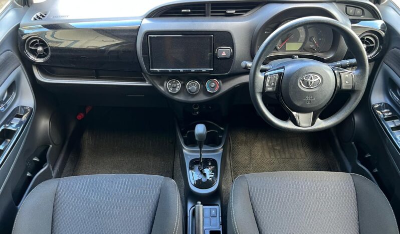 TOYOTA VITZ (4377) full