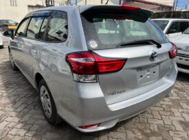 TOYOTA FIELDER HYBRID (0446)
