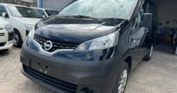 NISSAN VANETTE NV200 (9011)