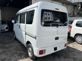 SUZUKI EVERY MANUAL (9601)