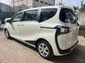 TOYOTA SIENTA (3522)