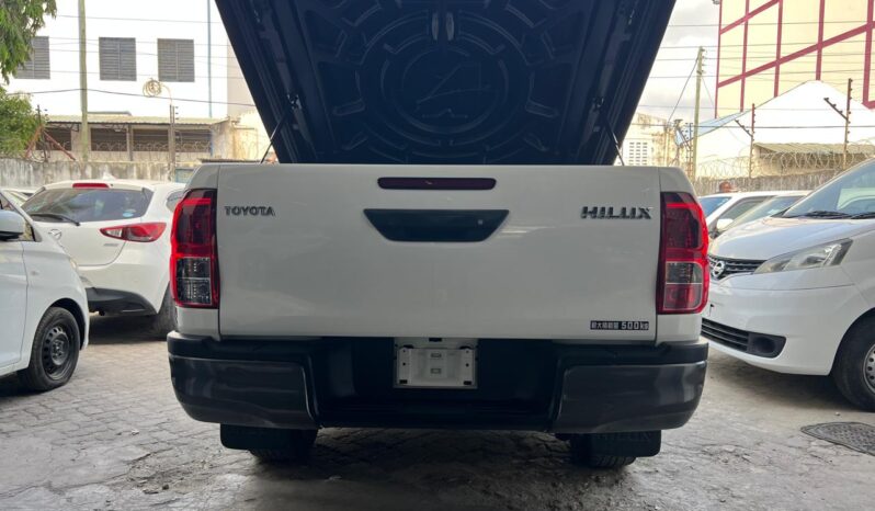 TOYOTA HILUX D/CABIN (1203) full
