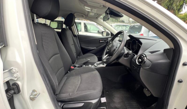 MAZDA DEMIO (0017) full
