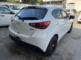 MAZDA DEMIO(0202)