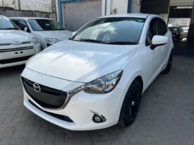 MAZDA DEMIO(0202)
