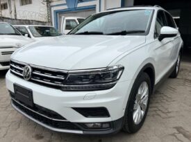 VOLKSWAGEN TIGUAN (5052)