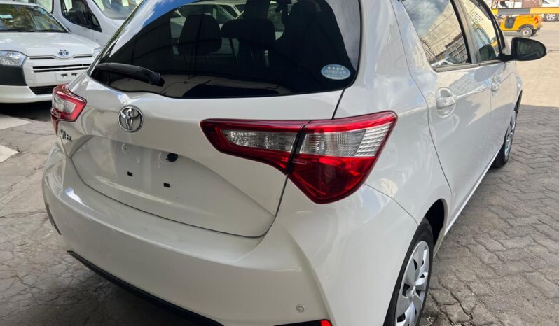 TOYOTA VITZ (6850) full