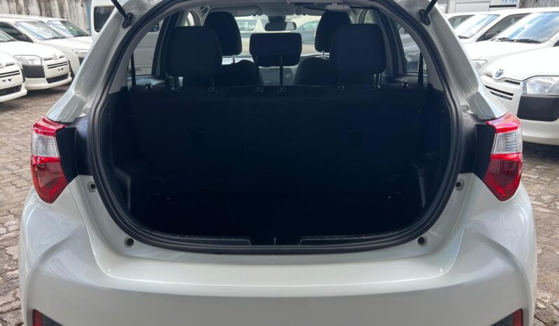 TOYOTA VITZ(1346) full