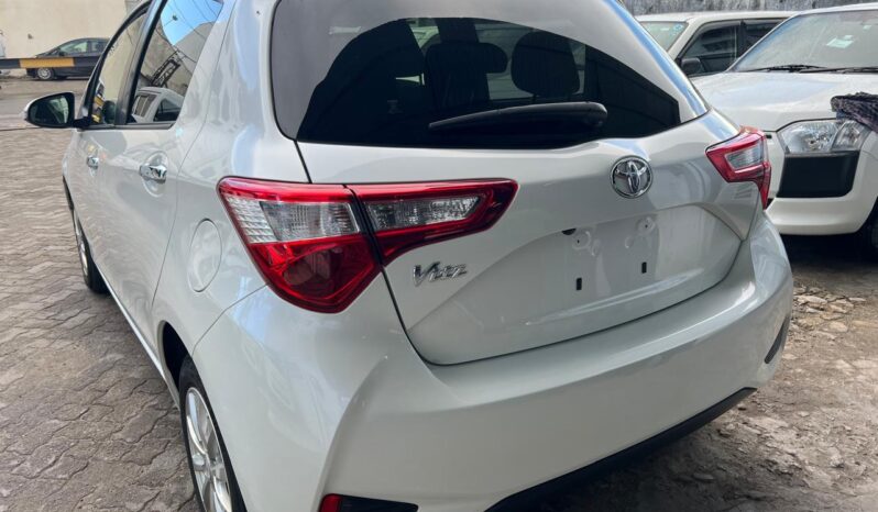 TOYOTA VITZ(1346) full