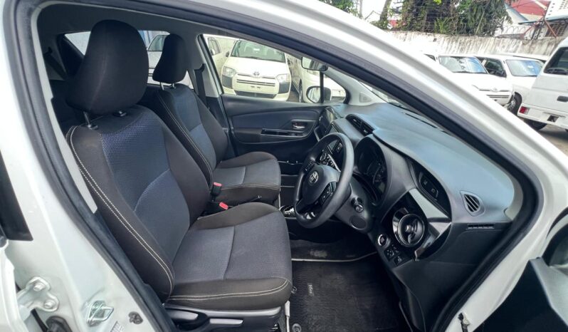 TOYOTA VITZ(1346) full